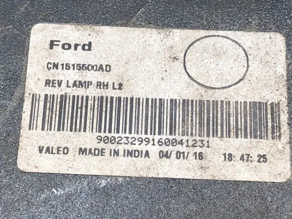 Bakre högra stötfångarlampa Ford Ecosport SUV image 4