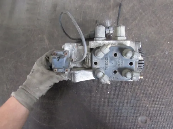 Jarrun Pääventtiili Iveco Stralis 02-07 OEM image 6