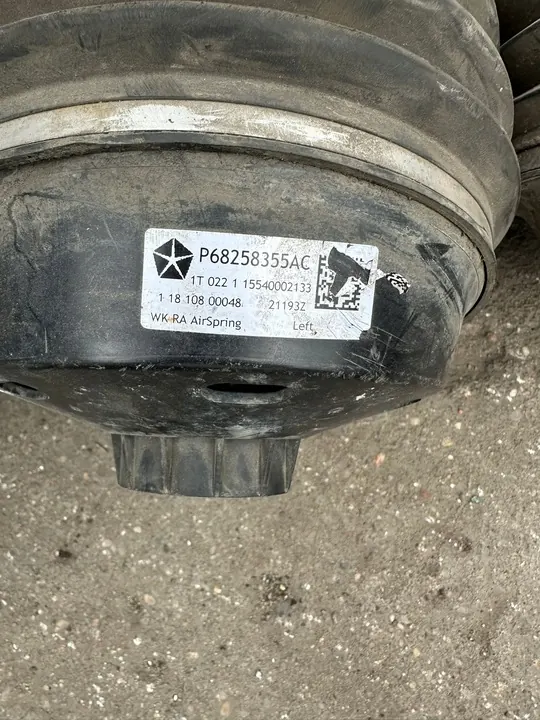 SOSPENSIONE AD ARIA JEEP GRAND CHEROKEE WK2 image 3