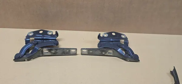 Juego de bisagras de capó delantero VW PASSAT B7 image 2