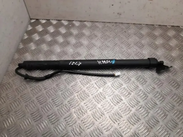 Muelle de gas Toyota Yaris Cross OEM 68920-52030 image 2