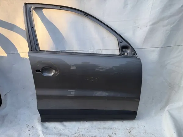 Porte avant droite OEM 5N0831582 VW TIGUAN 5N 07-11 image 2