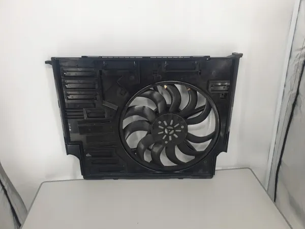 Radiatorventilator BMW X1 U11 OEM 9846923 - Gebruikt image 6