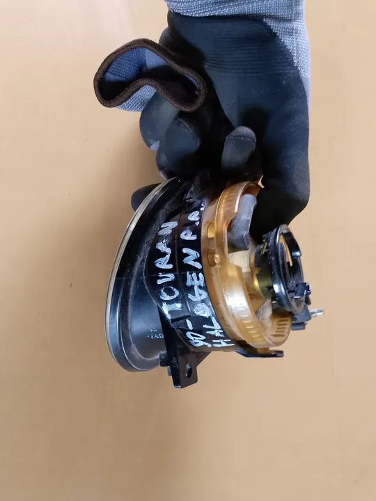 Farol de neblina TYC VW Touran 5K0941700A image 3