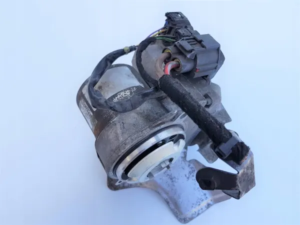 Mercedes stuurbekrachtigingspomp OEM 6700001900 Gebruikt image 2