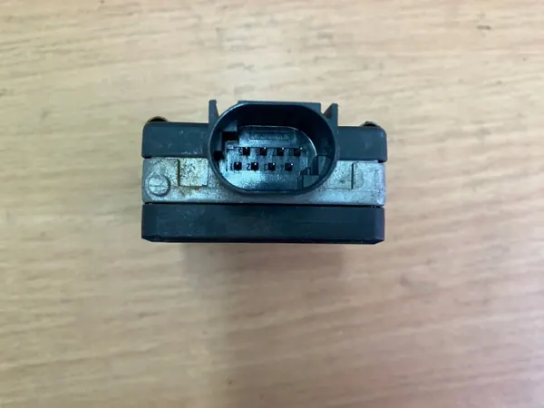 Mercedes Distronic Radarmodul OEM 0009058913 image 5