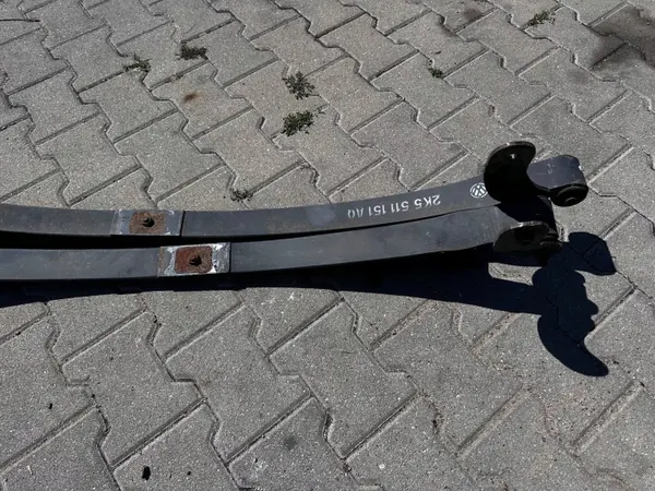 Ballestas traseras OEM 2K5511151AQ para VW Caddy image 3