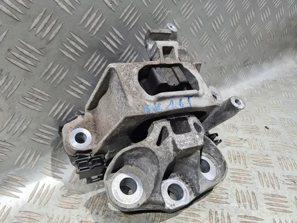 Moottorin tuki Opel Astra K 1.6 Turbo SIDI 1.6 CDTI image 2