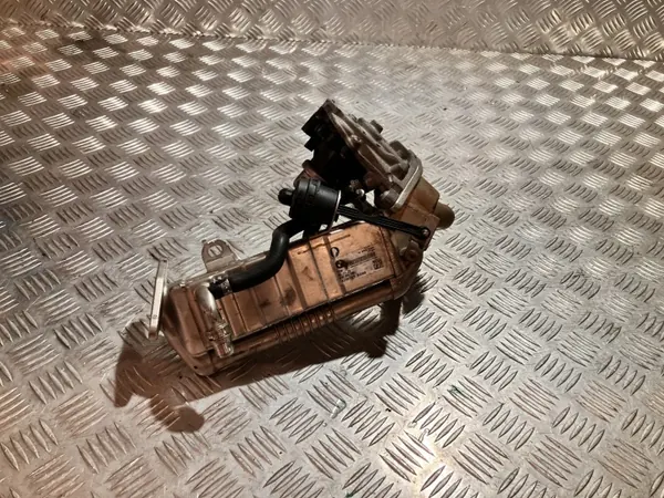 Refroidisseur EGR OEM 8513653 pour BMW X1 F48 2.0 D image 3