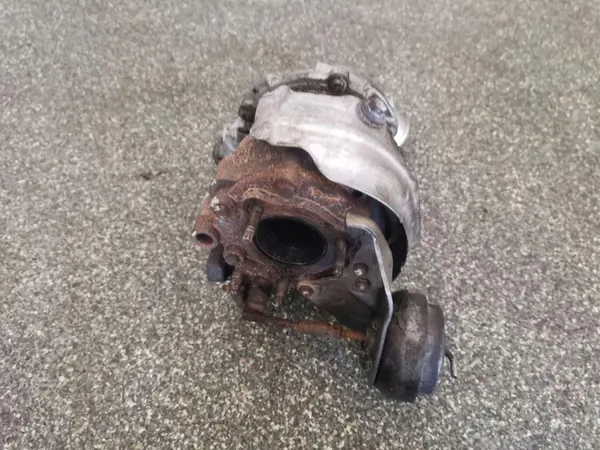 Turbo usado OEM 172010R070 para Toyota Avensis image 4