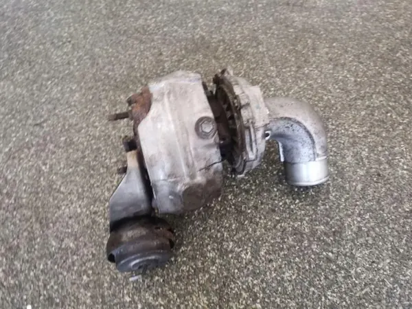 Turbo usado OEM 172010R070 para Toyota Avensis image 6