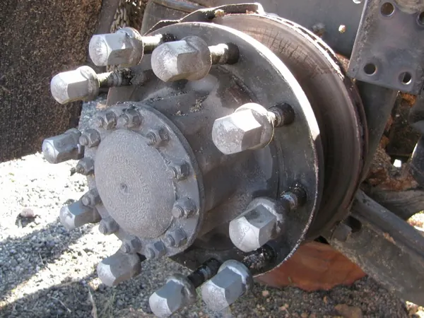 MOYEU ARRIÈRE VOLVO FH4 image 2