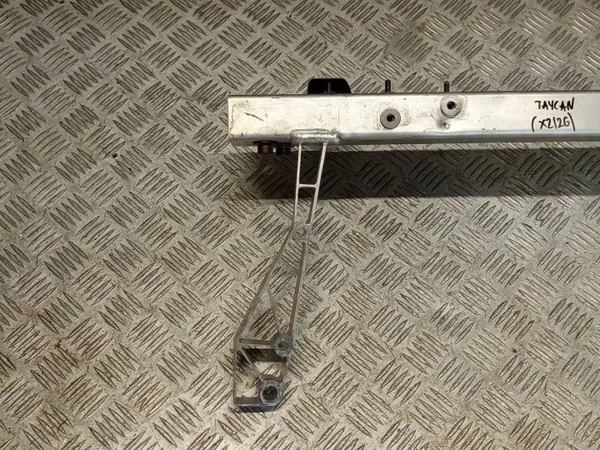OEM 9J1805341 Porsche Taycan Frontquerstreben-Verstärkung image 3