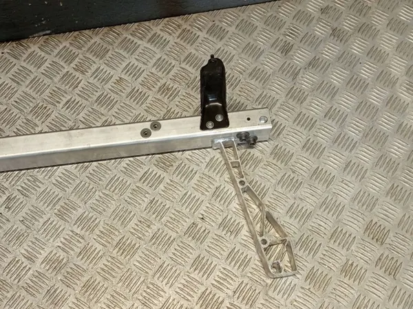 OEM 9J1805341 Porsche Taycan Frontquerstreben-Verstärkung image 9