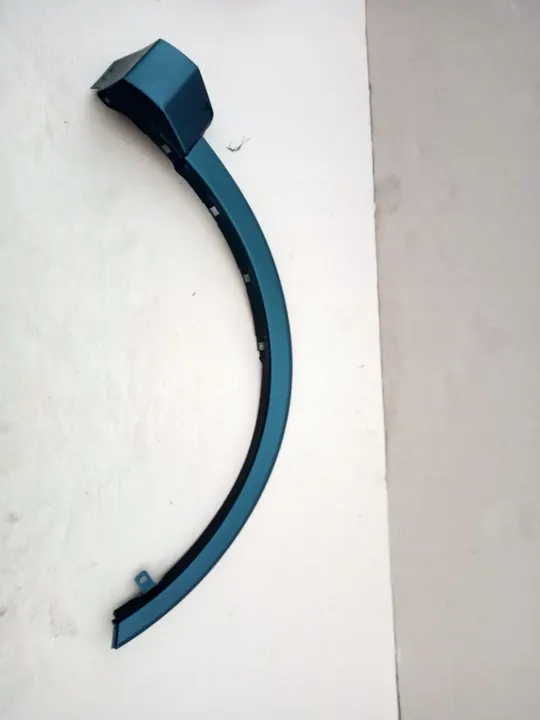 TOYOTA RAV4 Oikea Etulokasuoja 2015- image 2