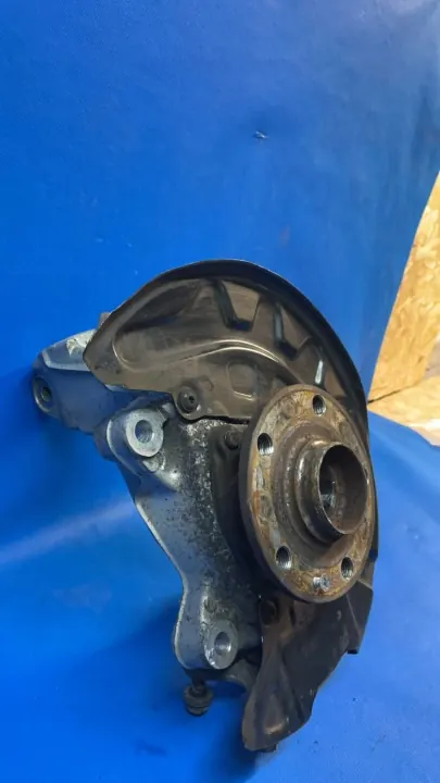Ohjausnivel OEM 5Q0407257C - Käytetty VW OE image 3
