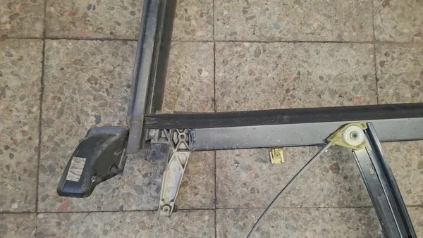 Etummaisen vasemman ikkunan nosturin moottori AUDI A4 B6 8E0837461B image 8