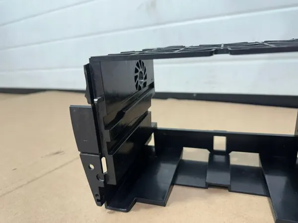 Mercedes SL R230 radiobevestiging OEM A2306890016 image 3