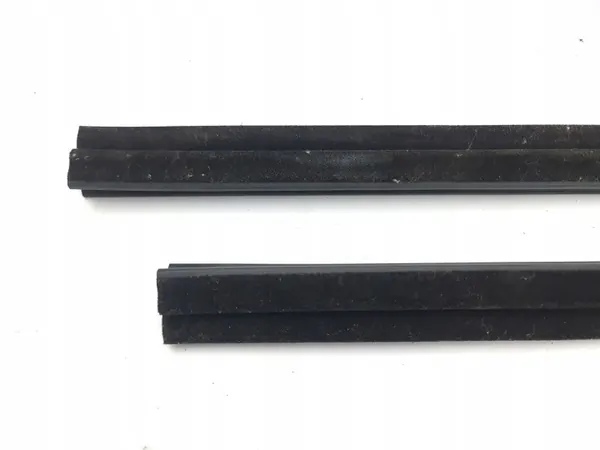 Joint de vitre porte Nissan 370Z 2013 OEM AMD187357 image 5