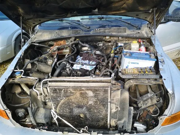 Manguera de intercooler Jeep Cherokee 2006 2.8L OEM 55038729aa image 7