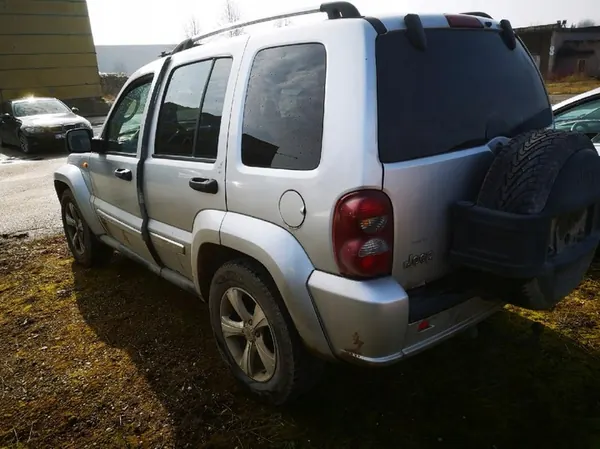 Manguera de intercooler Jeep Cherokee 2006 2.8L OEM 55038729aa image 8