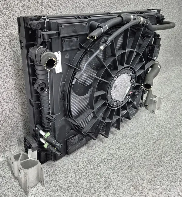 Conjunto de ventilador de radiador de agua BMW X3 G01 X4 G02 image 2