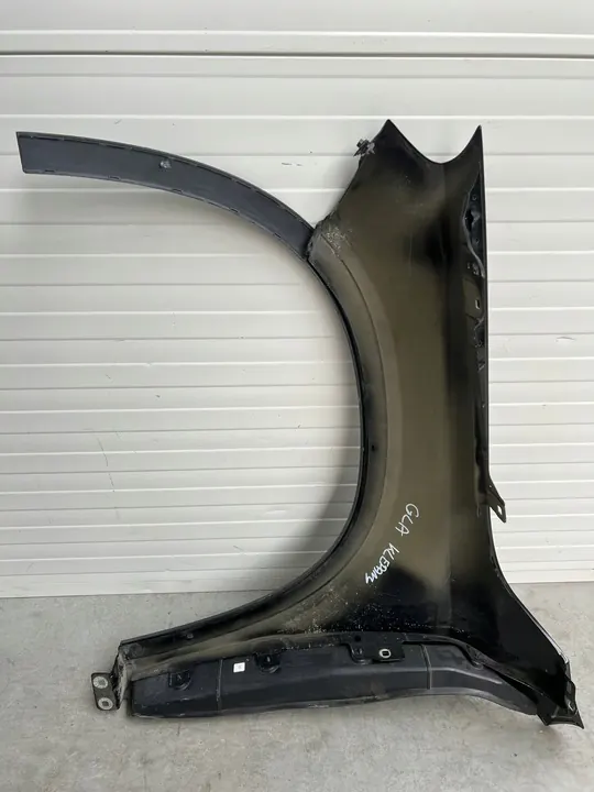 HÖGER FRAMSKÄRM MERCEDES GLA X156 A1568800218 image 8