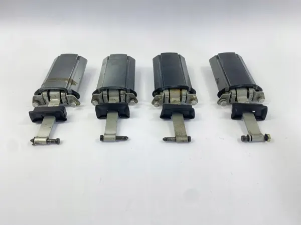 Batentes de Porta OEM 2017270430 Dianteiro/Traseiro E/D image 9