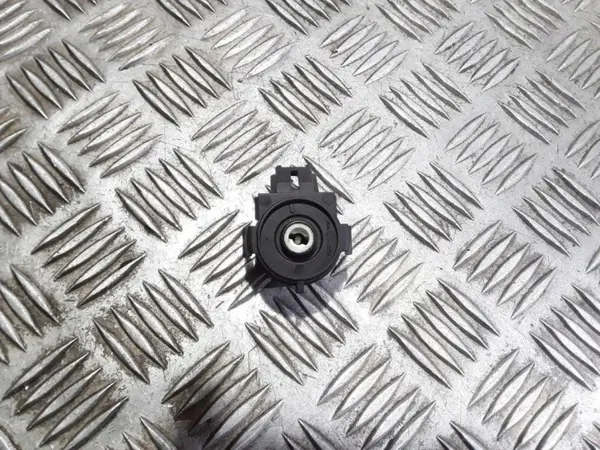 Interruptor de ignição H1BT11572AC para Ford Fiesta VI image 2