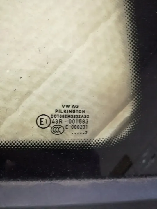 Cristal lateral derecho trasero VW UP OEM 2012 - Usado image 4