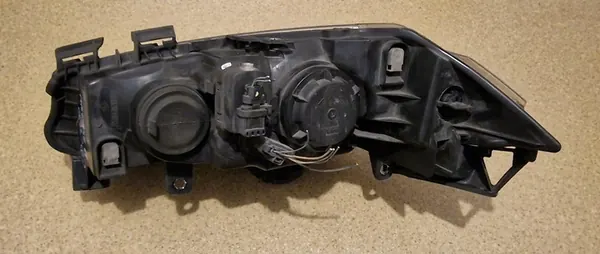 FARO DIREITO RENAULT MEGANE II 7701054655 image 5