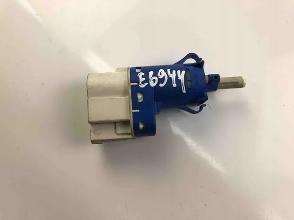 Bremslichtschalter Volvo S60 II 2012 OEM 3M5T9C872AC image 2