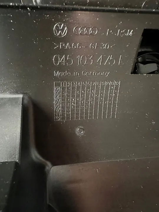 Couvercle de soupape OEM 045103469H, 045103475E - Occasion image 3