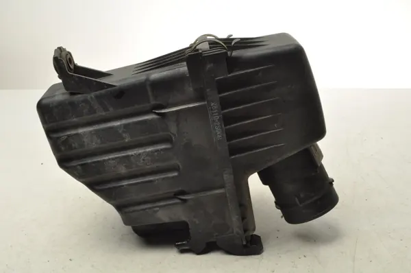 KIA Sportage III Luftfilterhus OEM 28110-2S000 image 8