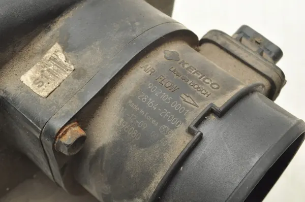 KIA Sportage III Luftfilterhus OEM 28110-2S000 image 9