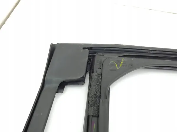 Junta ventana puerta trasera Ford Kuga III 2022 OEM AMD174479 image 7