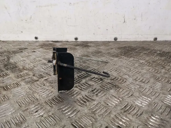 Support Batterie Subaru OEM FBZ14681 - État Utilisé image 3