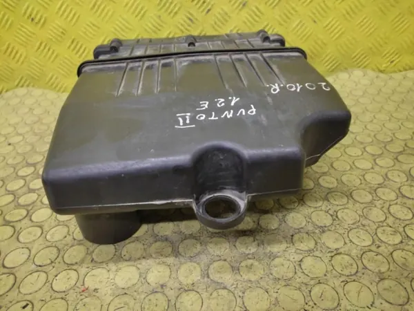 Fiat Luftfilterhus OEM 51773400 - Begagnad image 6