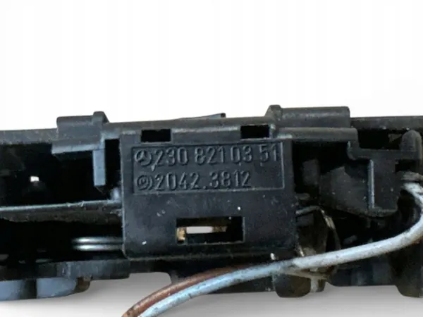 Fecho capô direito OEM 2308210351 Mercedes SL R230 image 4