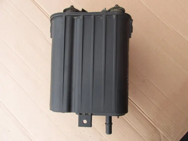 Filtro de carbón Jeep Commander I 5.7 Hemi OEM 04891762AA image 3