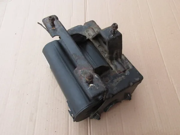 Filtro de carbón Jeep Commander I 5.7 Hemi OEM 04891762AA image 5