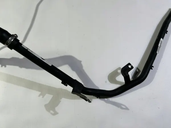 Cuello de llenado OEM 68413328AG para Jeep Wrangler JL image 3