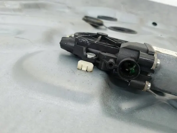 Elevador de vidro dianteiro esquerdo Kia Ceed I SW 824701H000 image 6