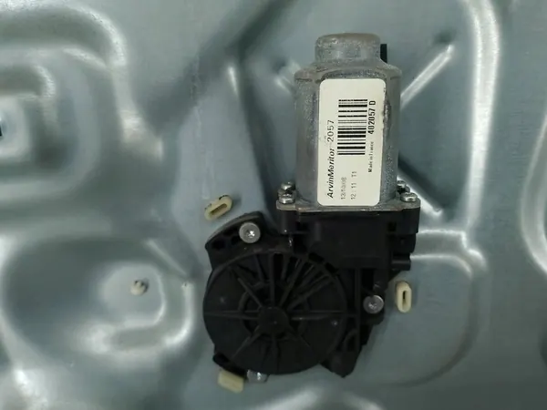 Elevador de vidro dianteiro esquerdo Kia Ceed I SW 824701H000 image 8