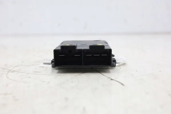 BMW X1 U11 Bränslepumpsstyrenhet OEM 5B36DD9 image 3