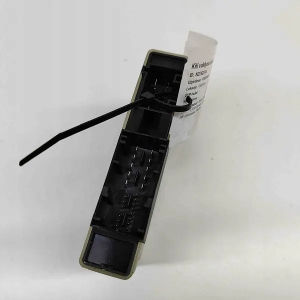 Gebrauchtes AdBlue-Modul OEM A2C18367800 für BMW 5 Touring image 7