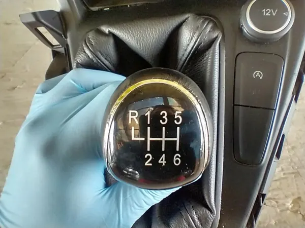 Pommeau de levier F1EB-A044H83-B Ford Focus MK3 ST image 6