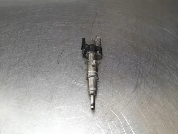Injector BMW 2.0 OEM 7565137 - Peça Usada image 2