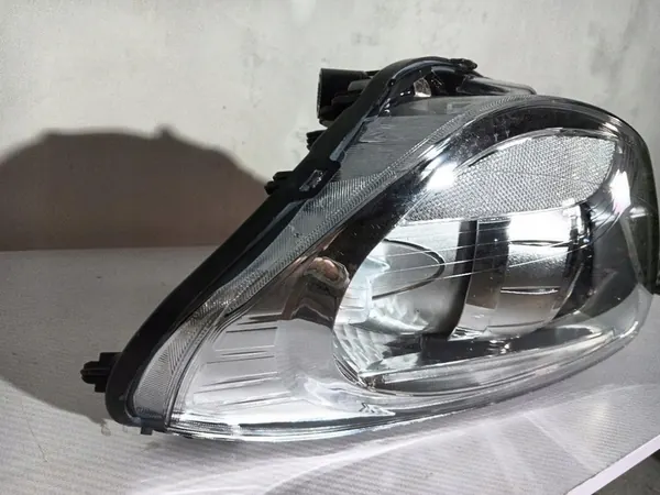 Vasen Etuvalaisin Volvo V60 S60 Xenon image 3