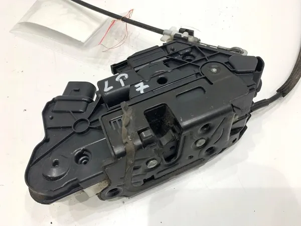 Fram Vänster Dörrlås VW CC B7 Coupé 5N1837015E 11-16 image 3